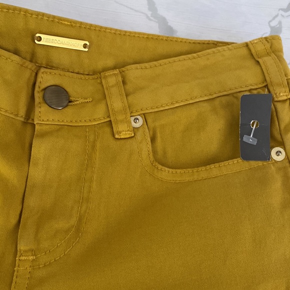 NEW Rebecca Minkoff Mustard Pants Size Waist 25 - Picture 2 of 9